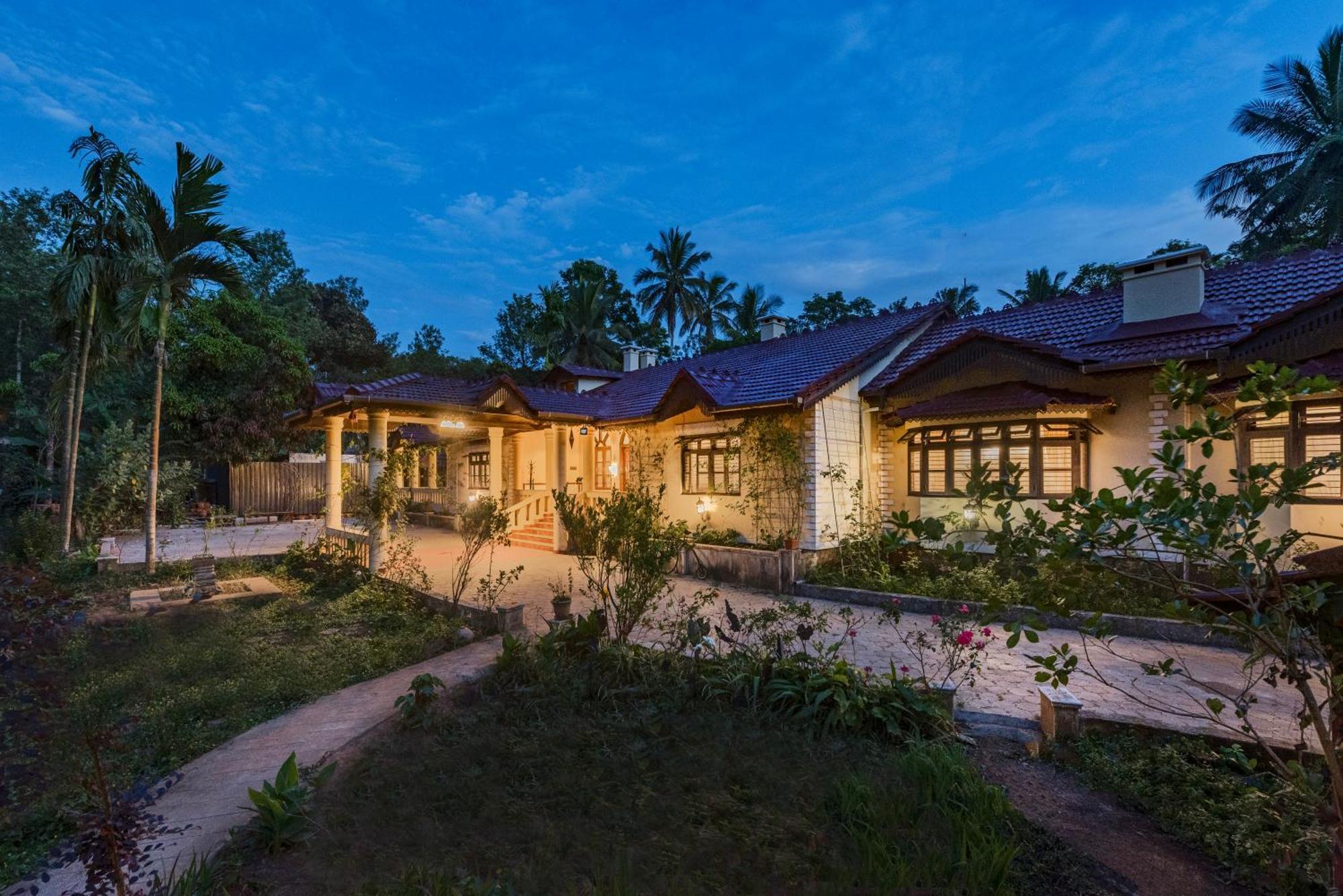 Saffronstays Calamondinn Bungalow, Coorg Gonikoppal Extérieur photo